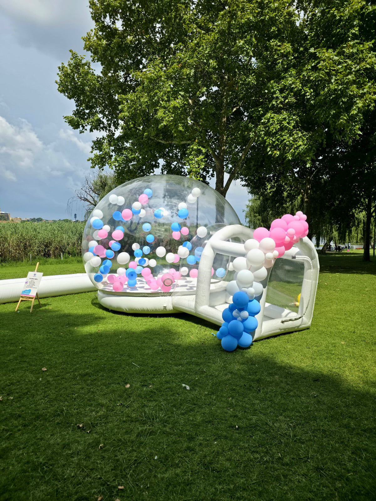 Bubble bounce house with garland